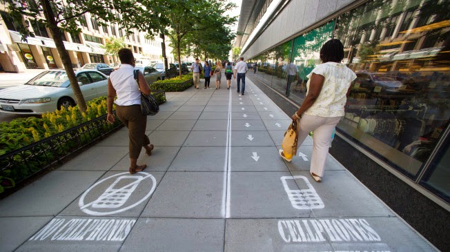 smartphone sidewalk