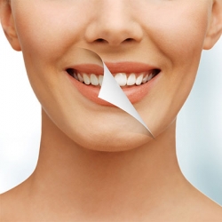 Τρεις απλοί τρόποι για φυσική λεύκανση των δοντιών